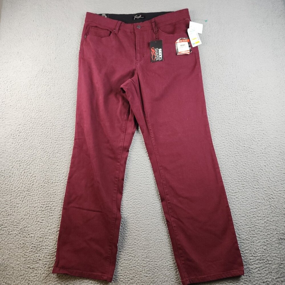 Earl Jeans Boot Cut Pants in Burgundy